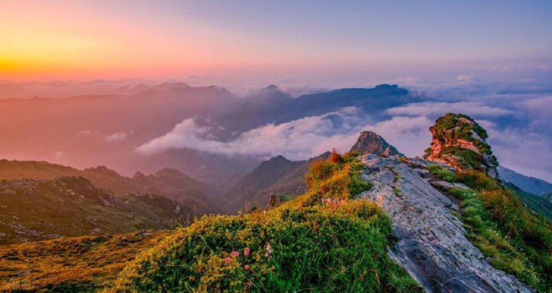 生态旅游项目有哪些？走进高冠瀑布·西安秦岭生态景区，你将发现不一样的自然之美。